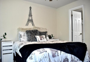Great Location! Lovely Bedroom off 17th St ATL